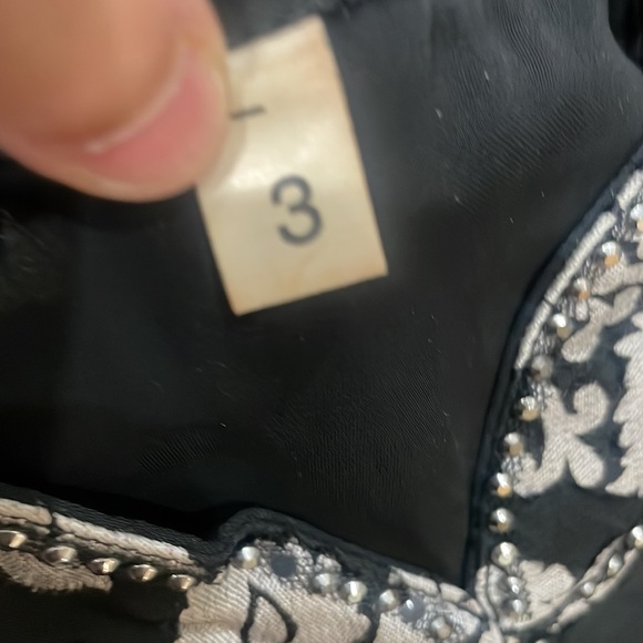 Abaya - Picture 5 of 7